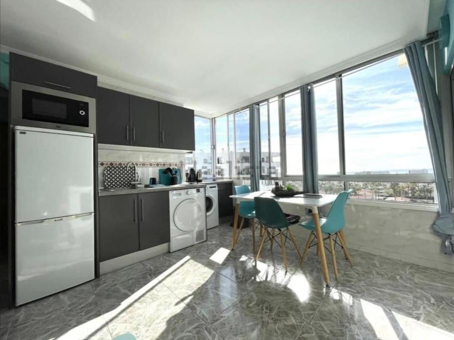 Traumhafte Wohnung Mit Panoramablick Und Pool Playa del Inglés Exteriör bild